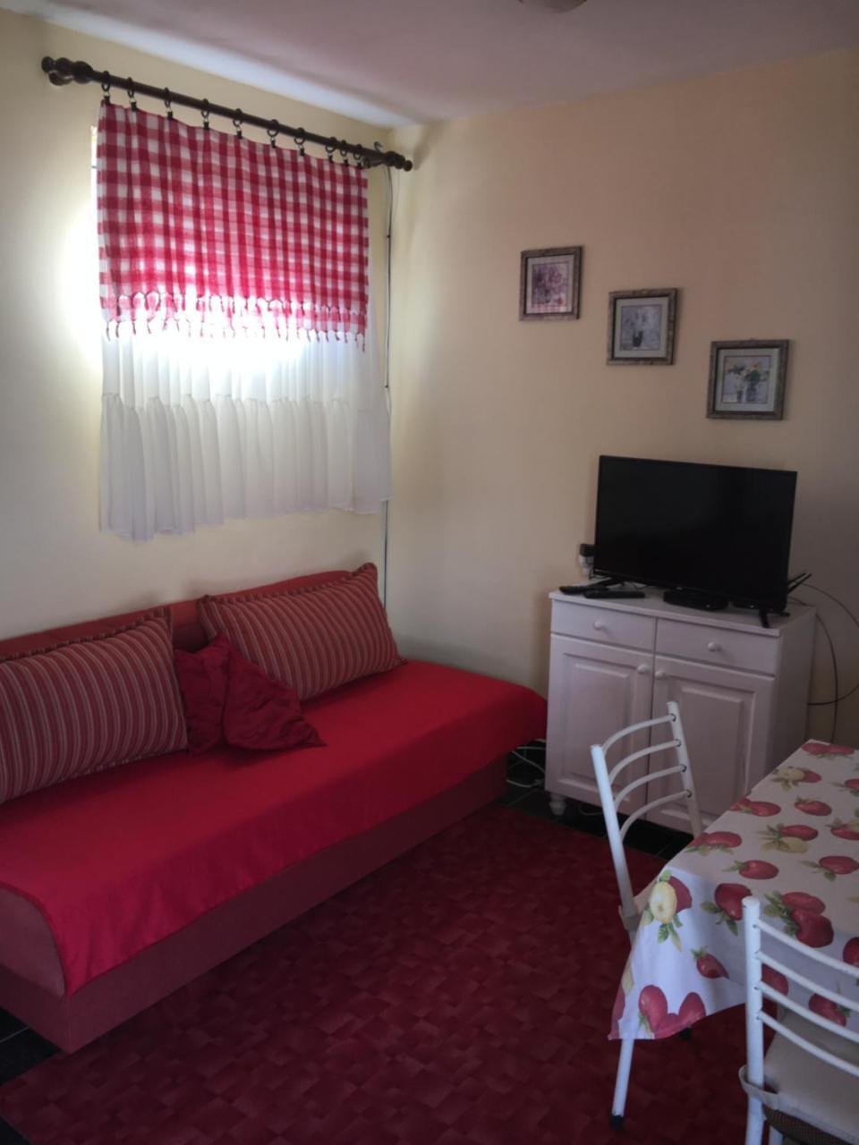 Apartman Tatjana Sutomore Exterior photo