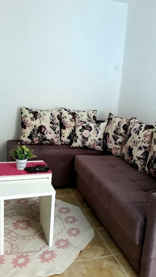 Apartman Tatjana Sutomore Exterior photo